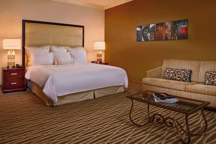 Room 11 of 37